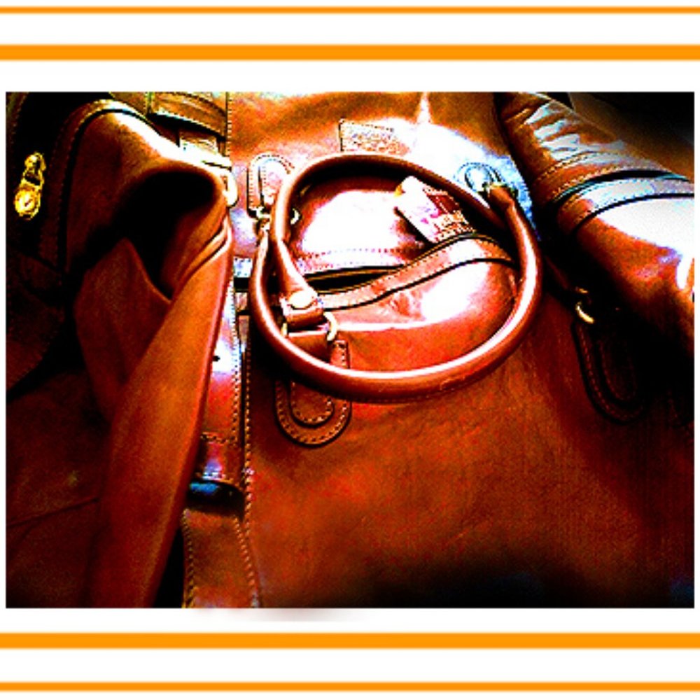 New Rare & Unique DesignerTop Grade High Grain Genuine Leather Duffel Bag, Italy